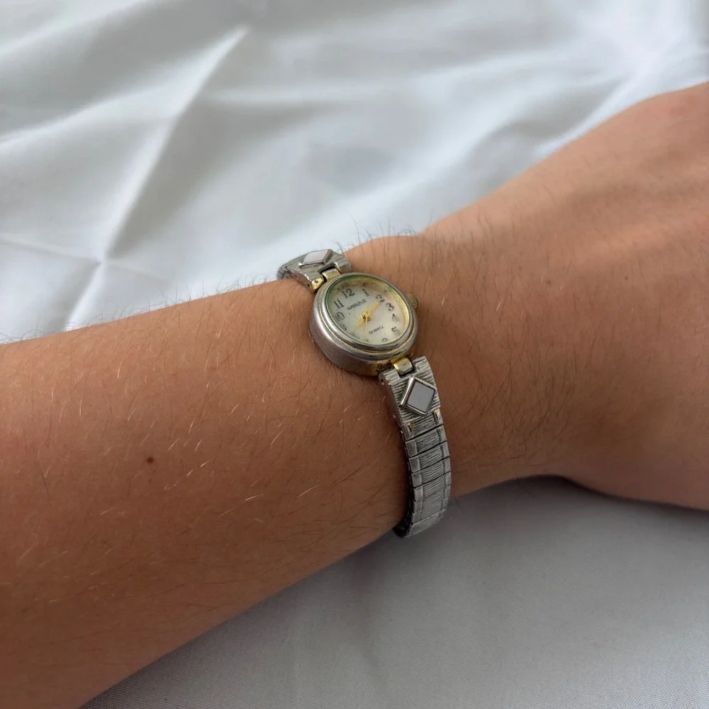 Watch-it Womens Quartz Watch Silver Gold Tone Expansion Band MOP Face